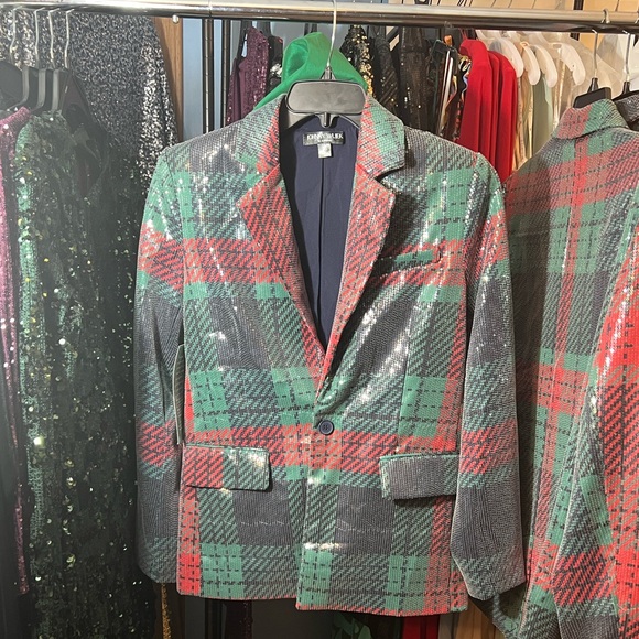 Chic Plaid Blazer in Gray, Green, and Red - Picture 1 of 7
